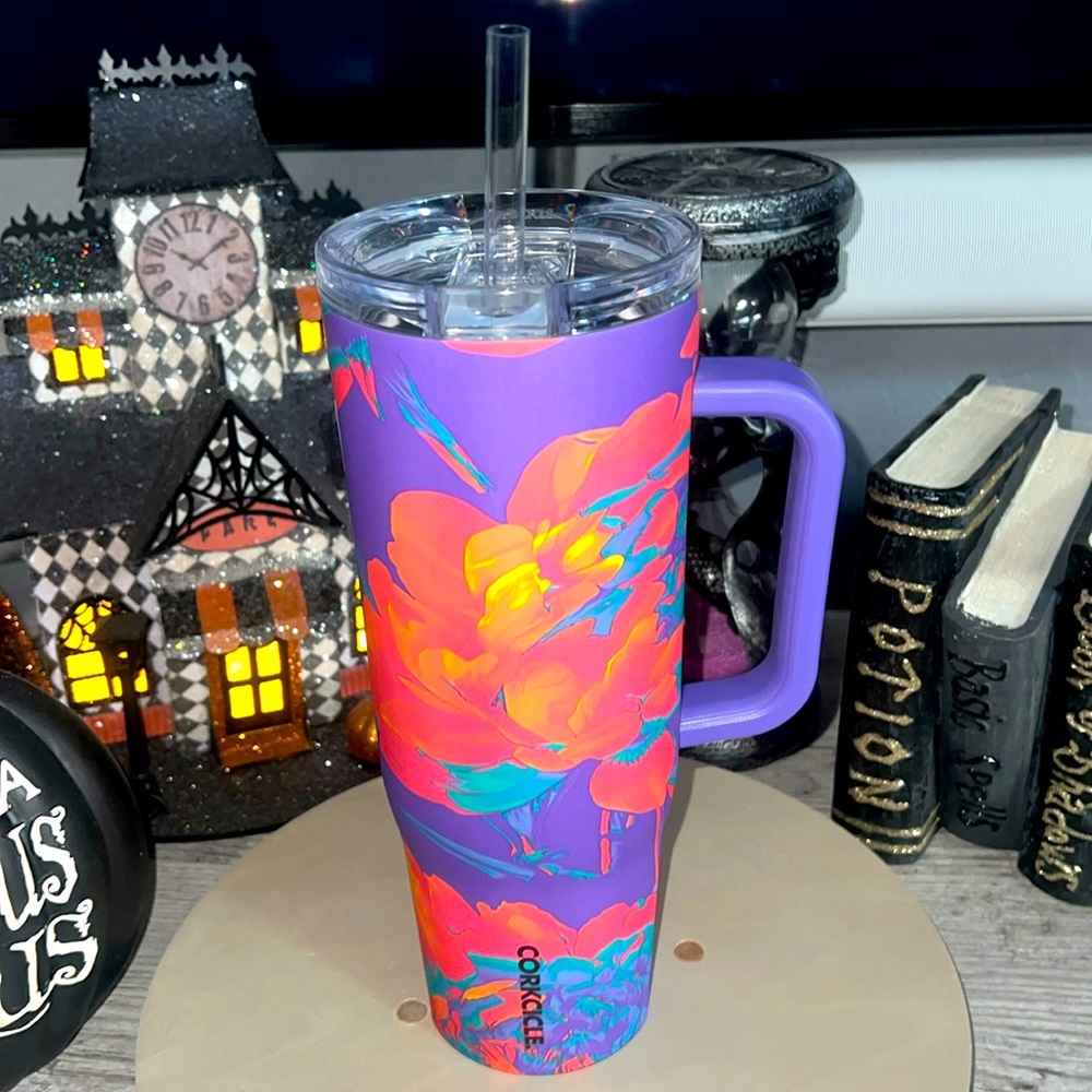 ❣️NWT❣️ 🌺🌸SUPER BLOOM🌺🌸 40 Oz CRUISER
INSULATED TUMBLER WITH HANDLE